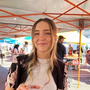 Meet your Posher, Laura